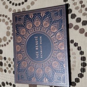 Ace Beaute Scarlet Dusk Eyeshadow Palette